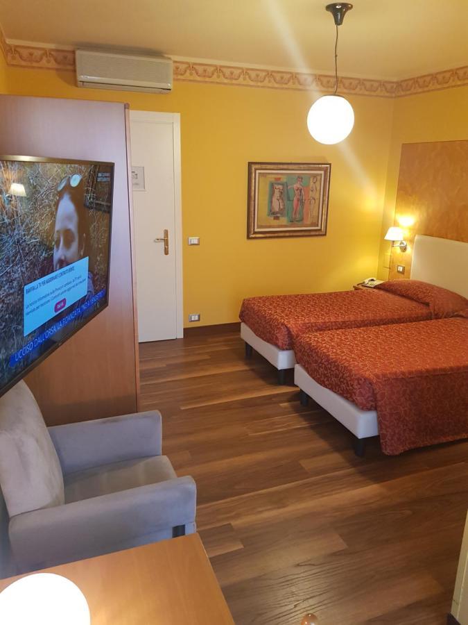 Hotel Diana 3*