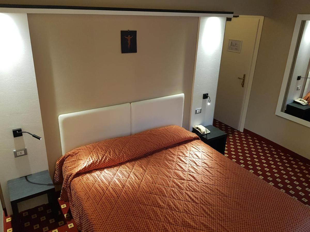 Diana Hotel